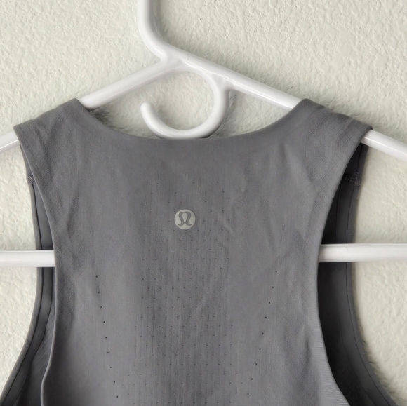 Lululemon SenseKnit Running Tank Top - Size 4 - Grey - Picture 4 of 10